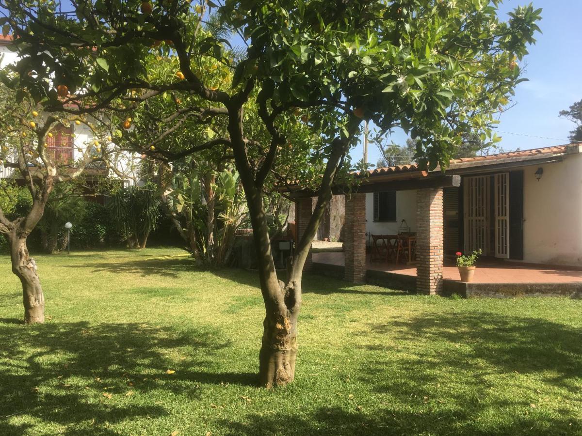 Villa Andrea Fondachello  Eksteriør bilde